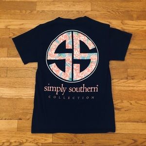 🌴Simply Southern T-shirt
